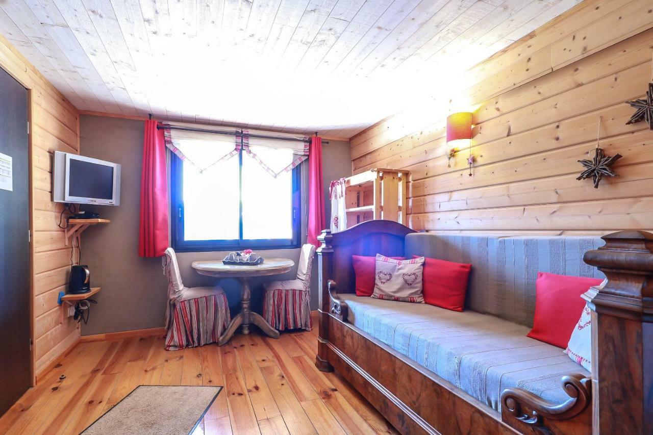 Chalet De Barraou Bed & Breakfast Binos Ngoại thất bức ảnh